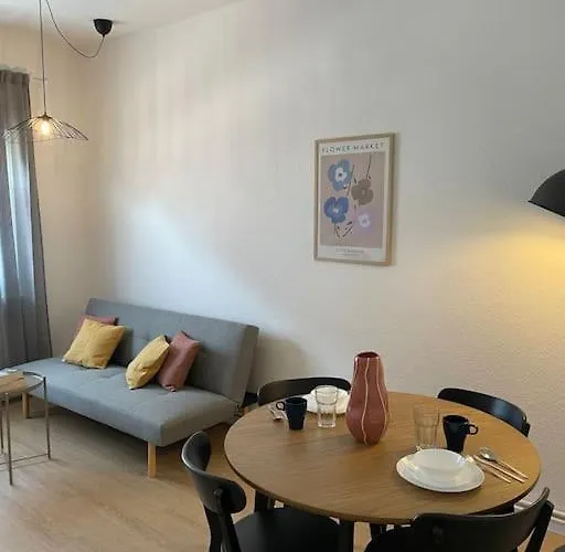 Stilvolle 3 Zimmer Wohnung In Bremen